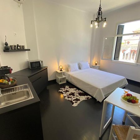 Artelie apartment Kyparissia Exterior foto